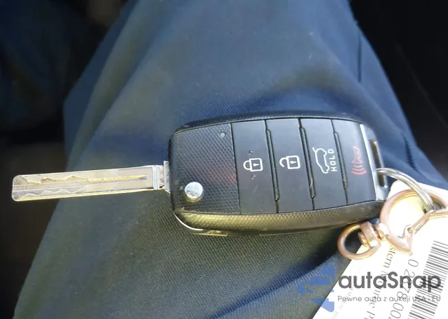 KNDJN2A29K7908488: 44102390