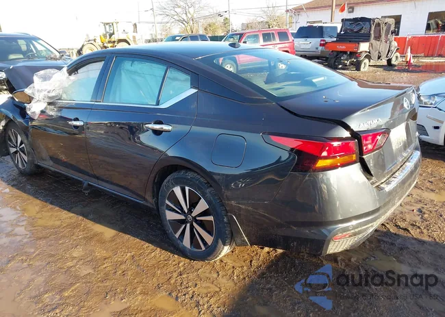 1N4BL4EW4MN302572: 44102418