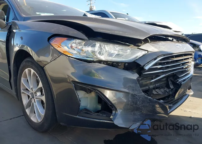 3FA6P0HD0LR126947: 44102468