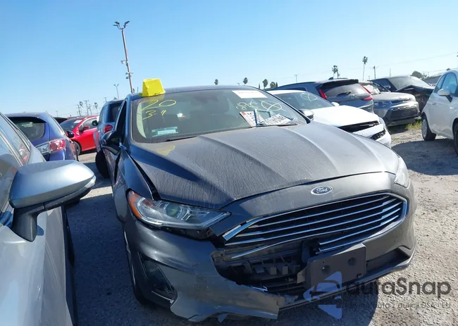 3FA6P0HD0LR126947: 44102468