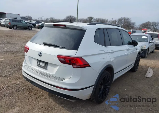 3VV3B7AX3LM160503: 44103617