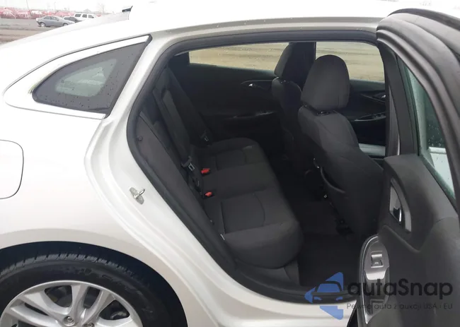 1G1ZD5ST1JF211635: 44103628