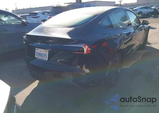 5YJ3E1EB0SF916924: 44103664