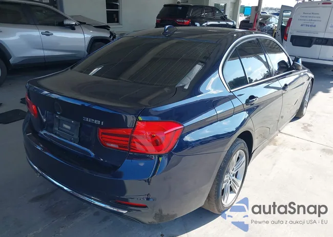 WBA8E9C58GK644292: 44103733