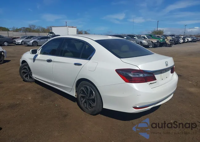 1HGCR2F81HA023161: 44103743