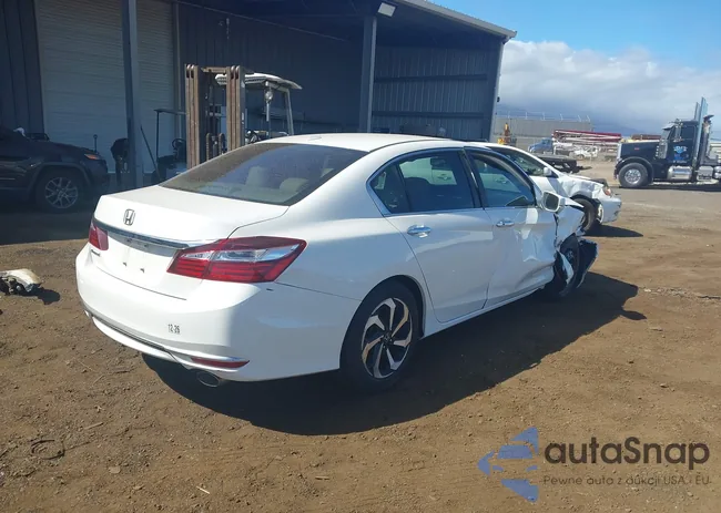 1HGCR2F81HA023161: 44103743