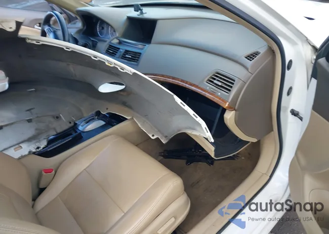 1HGCP36869A049686: 44103888