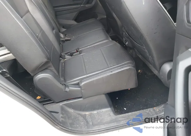 3VV3B7AX7LM118030: 44103915