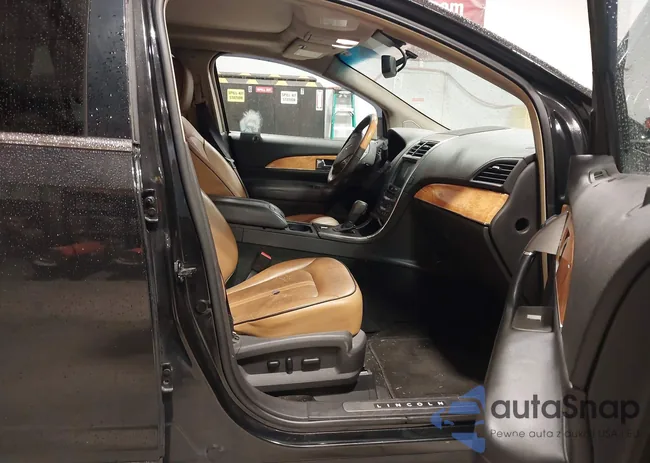 2LMDJ8JKXFBL20463: 44104067