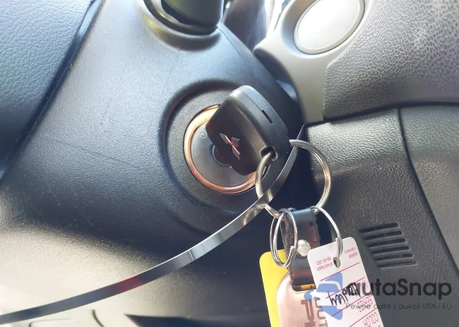 JA4AP3AU8JU014347: 44103171