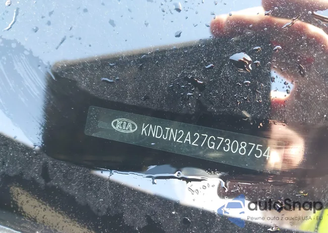 KNDJN2A27G7308754: 44103198