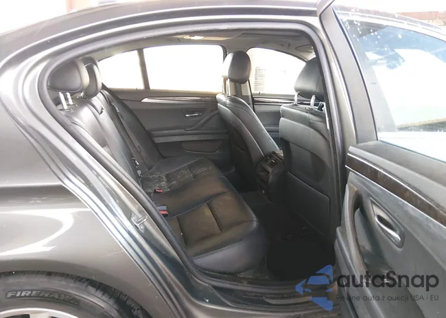 WBA5A5C52ED501119: 44103333