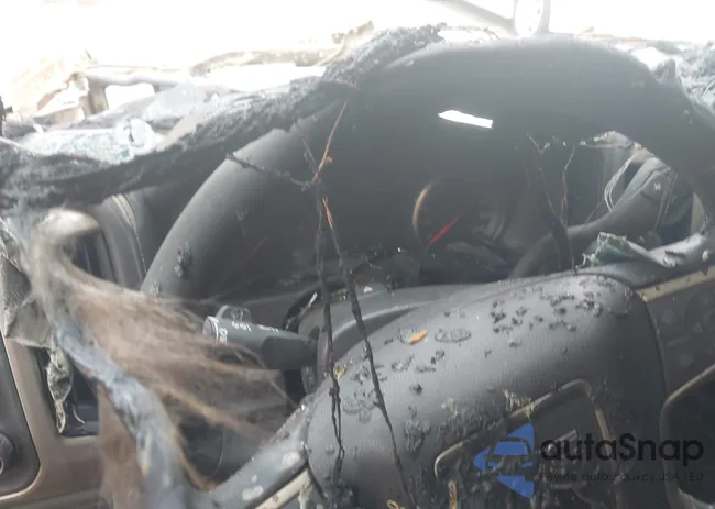 3GTU2UEC6FG360223: 44104580