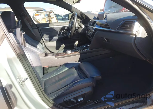 WBA4J1C55JBM10212: 44104581