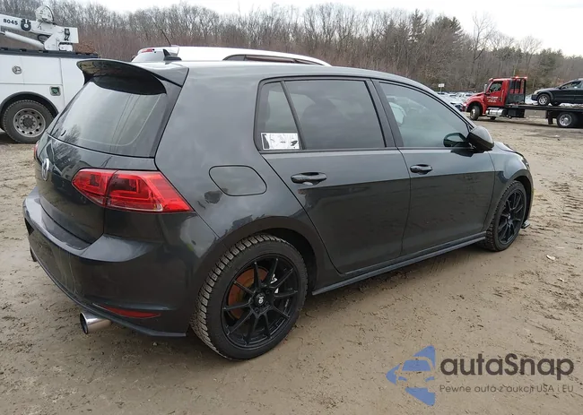 3VW5T7AU8HM054336: 44104594