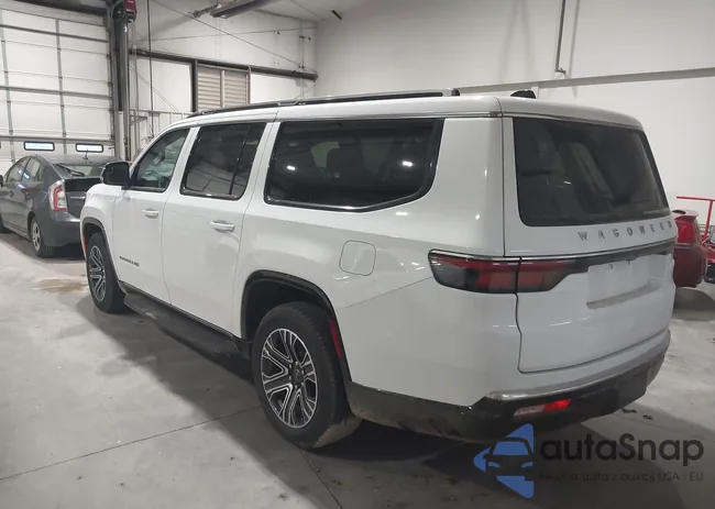 1C4SJSBP3SS513407: 44104602