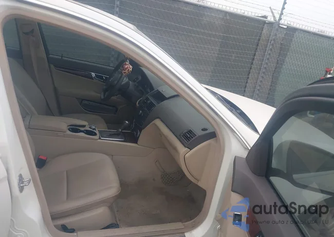 WDDGF54X29R058417: 44104635