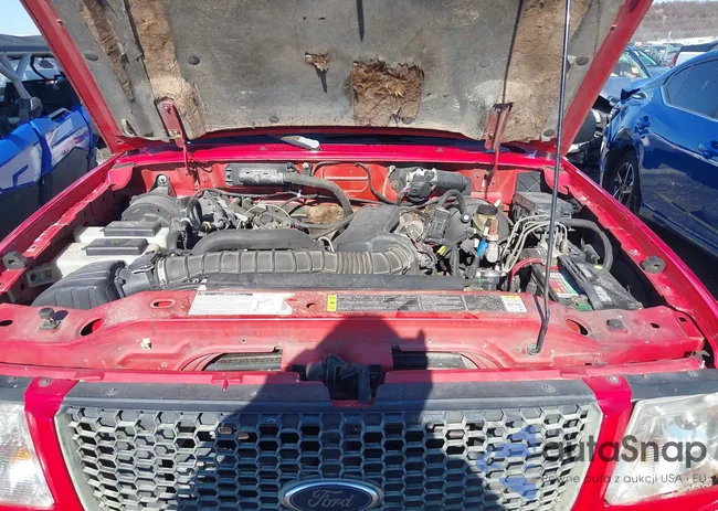 1FTYR14V82PB17159: 44104659