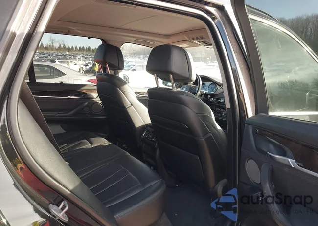 5UXKR6C58E0J71674: 44104669