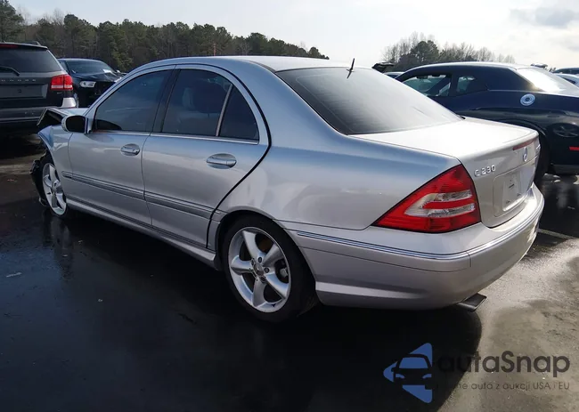 WDBRF40J35F665323: 44104677