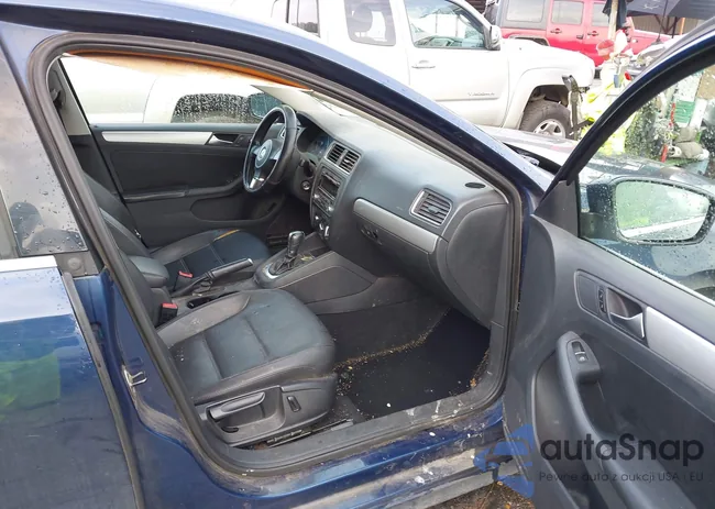 3VWDP7AJ4DM206970: 44104684