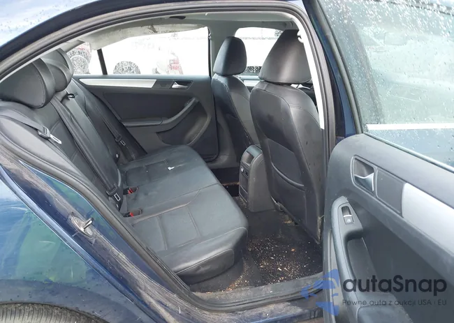 3VWDP7AJ4DM206970: 44104684