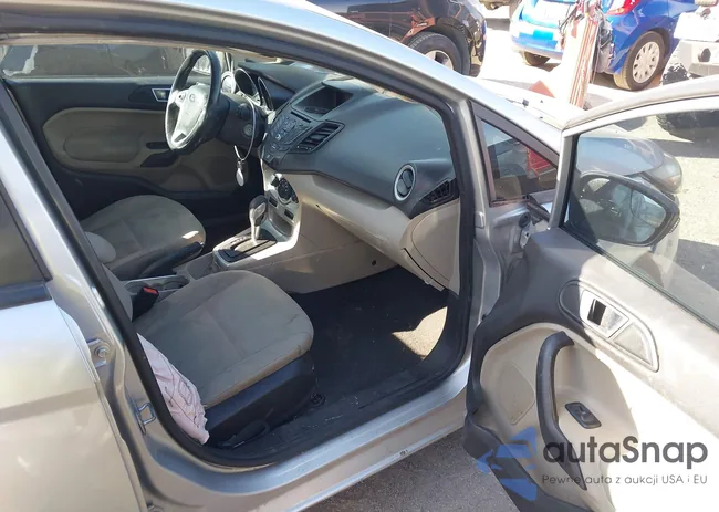 3FADP4BJXGM135901: 44104690