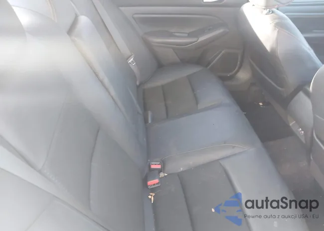 1N4BL4CV9KC135452: 44104693