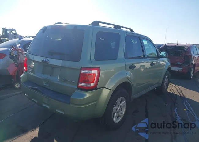 1FMCU5K38AKC90124: 44104715