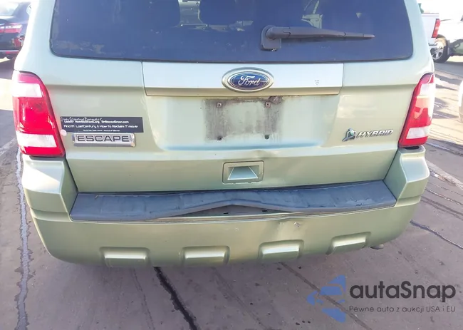 1FMCU5K38AKC90124: 44104715