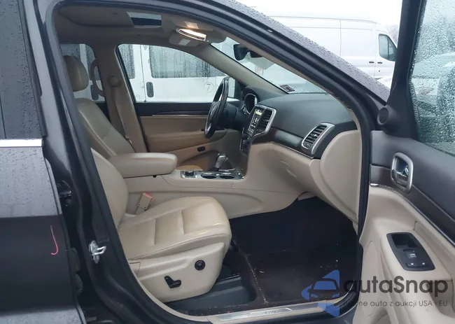 1C4RJFBG1JC212049: 44104714