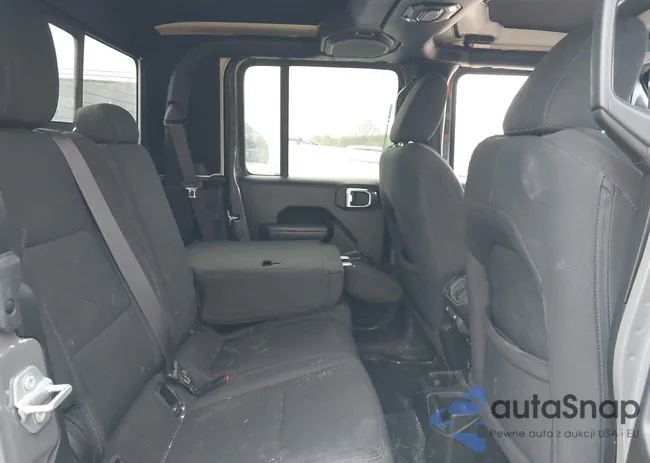 1C6JJTAM0NL130538: 44104748