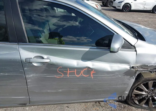 4T1BF1FK3FU910972: 44104761