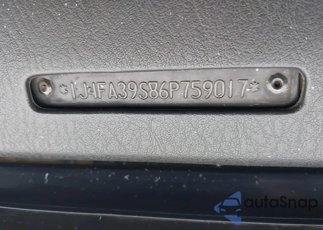 1J4FA39S86P759017: 44104763