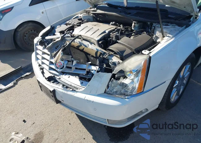 1G6KD5EY0AU131242: 44104780