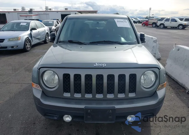 1C4NJPFA9DD166429: 44104791