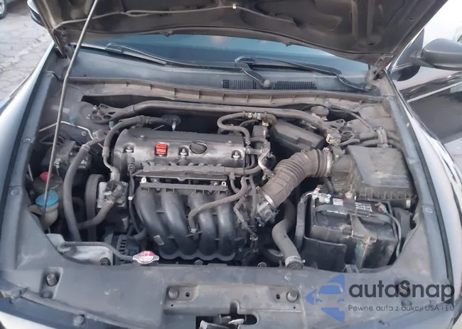 1HGCS1B35CA005246: 44104795