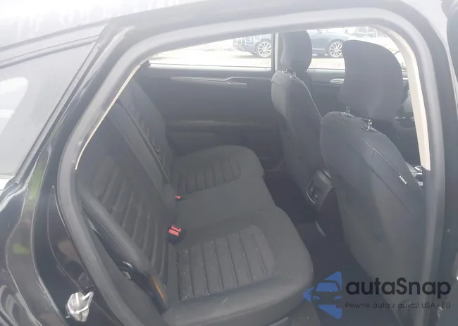 3FA6P0LU7KR128376: 44104809