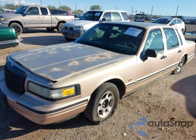 1LNLM81W5TY665092: 44104817