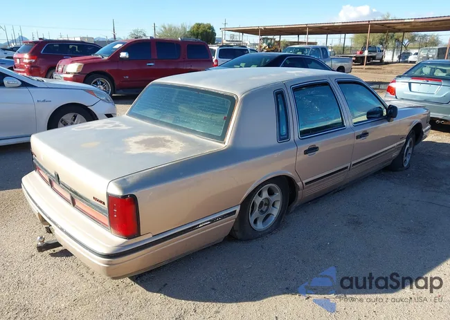 1LNLM81W5TY665092: 44104817