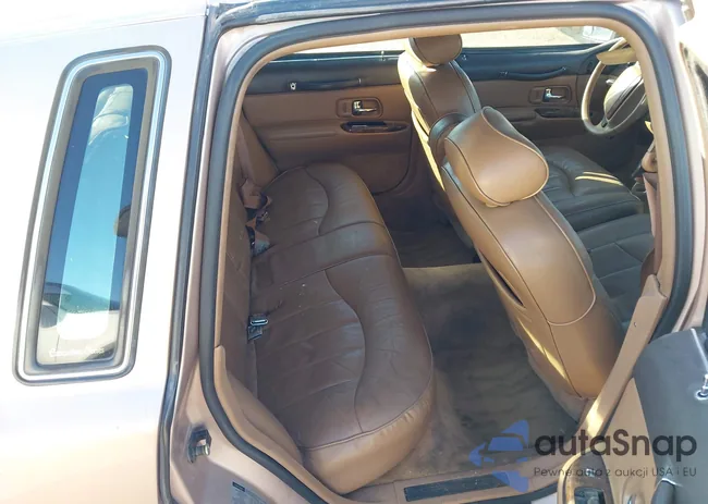 1LNLM81W5TY665092: 44104817