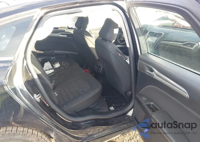 3FA6P0HD1LR259541: 44104828