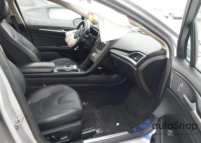 3FA6P0K94KR260007: 44104839