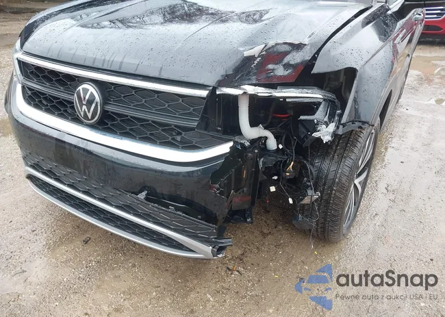 3VVSX7B28RM032945: 44104840