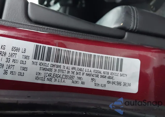 1C4RJEAG4JC391697: 44104853