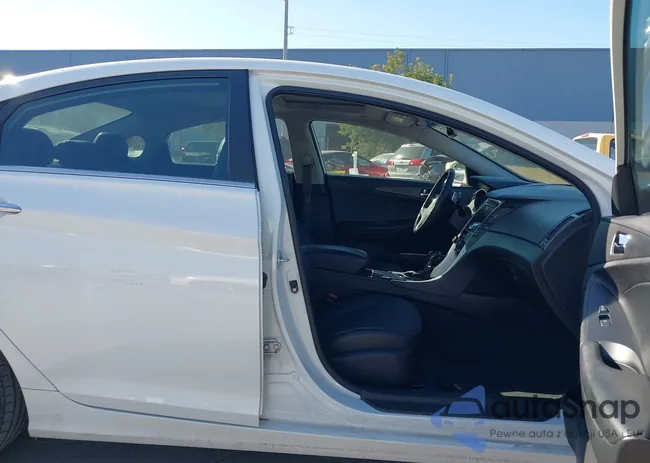 5NPEC4AC1BH150802: 44104924