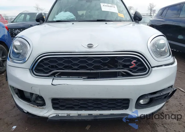 WMZYT5C31J3D82328: 44104932