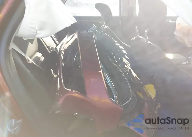 3FA6P0HD5ER225864: 44104948