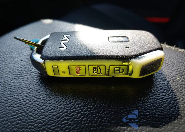 5XYK6CDF9RG145150: 44104968