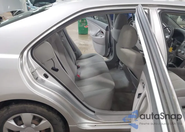 4T1BE46K79U290653: 44104982